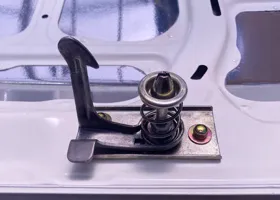 ホンダ シティ カブリオレ ターボ : ボンネットとストライカー磨き 06