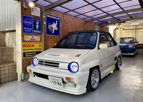ホンダ シティ カブリオレ ターボ : 純正ヘッドライトベゼル 05