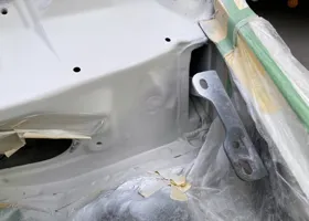 ワイパー付け根の錆穴の補修 12